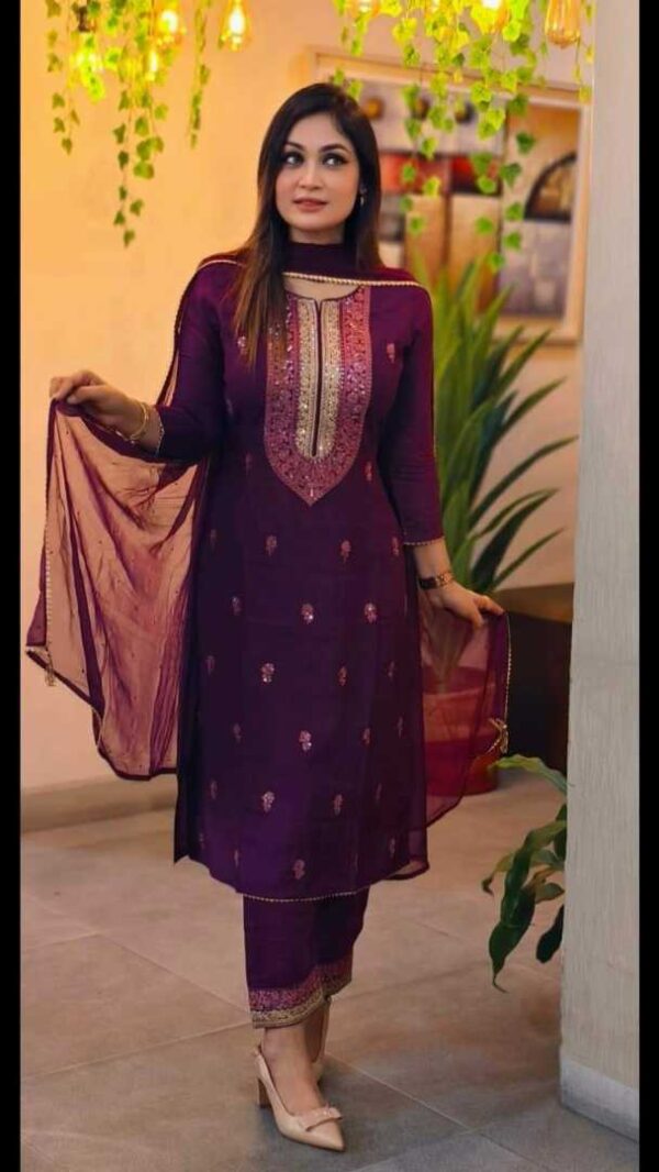 Naira Cut Linen Sequin Stitched Three Piece.