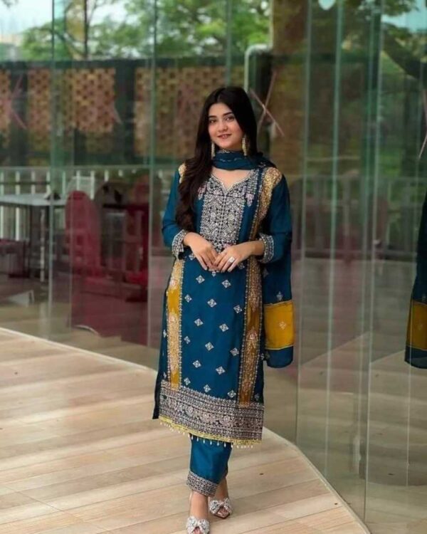 Special Chinnon Silk Materials Dress